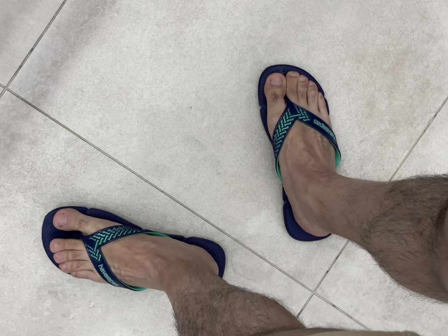 @latin_feet_pe