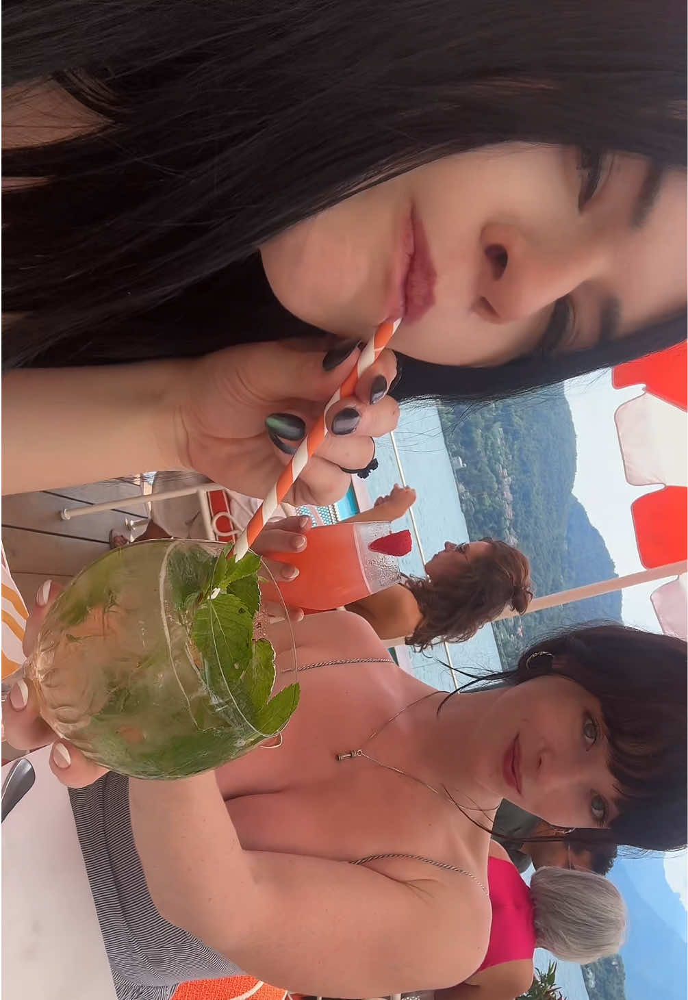 @Chlo
