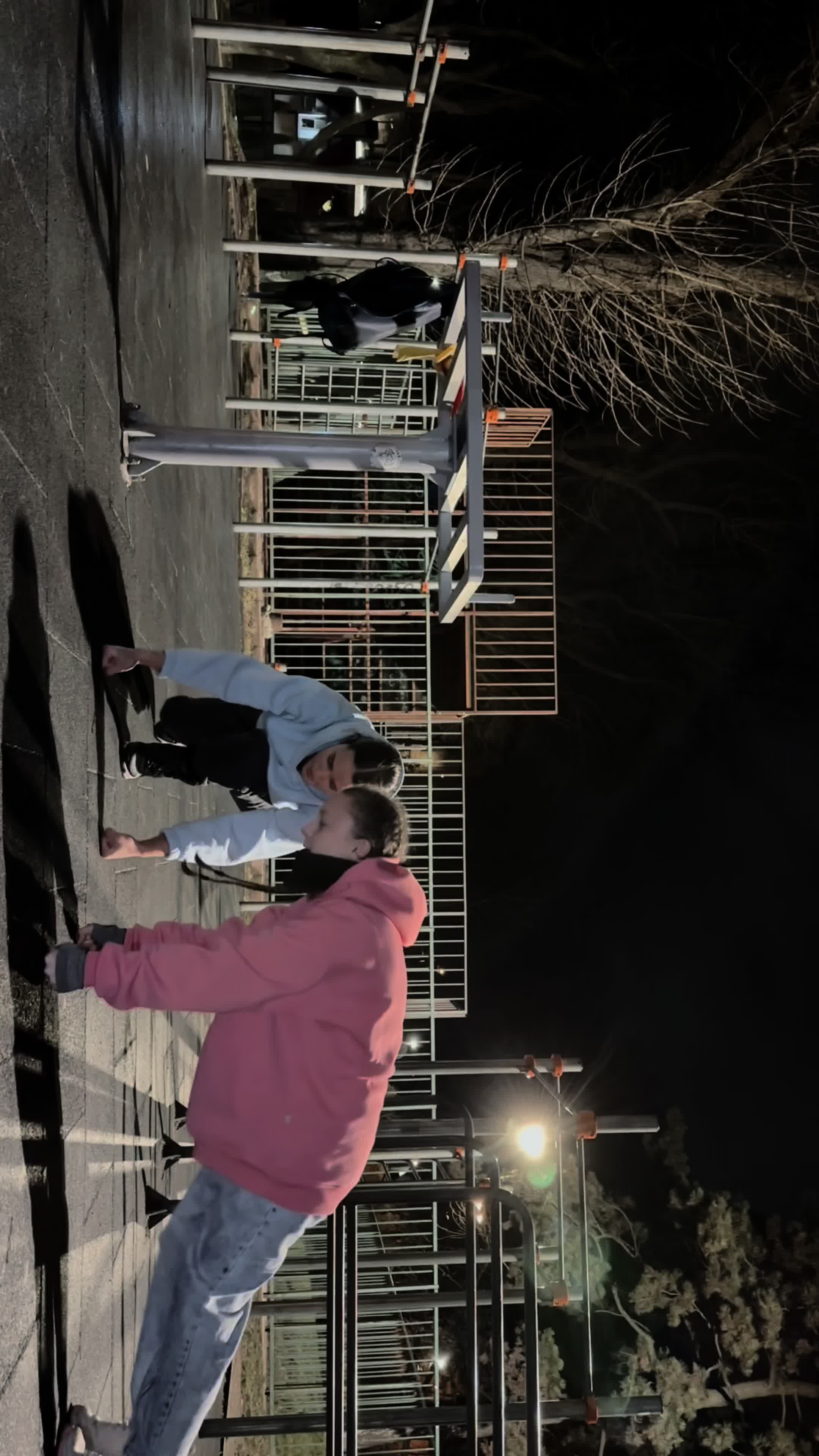@Кароліна