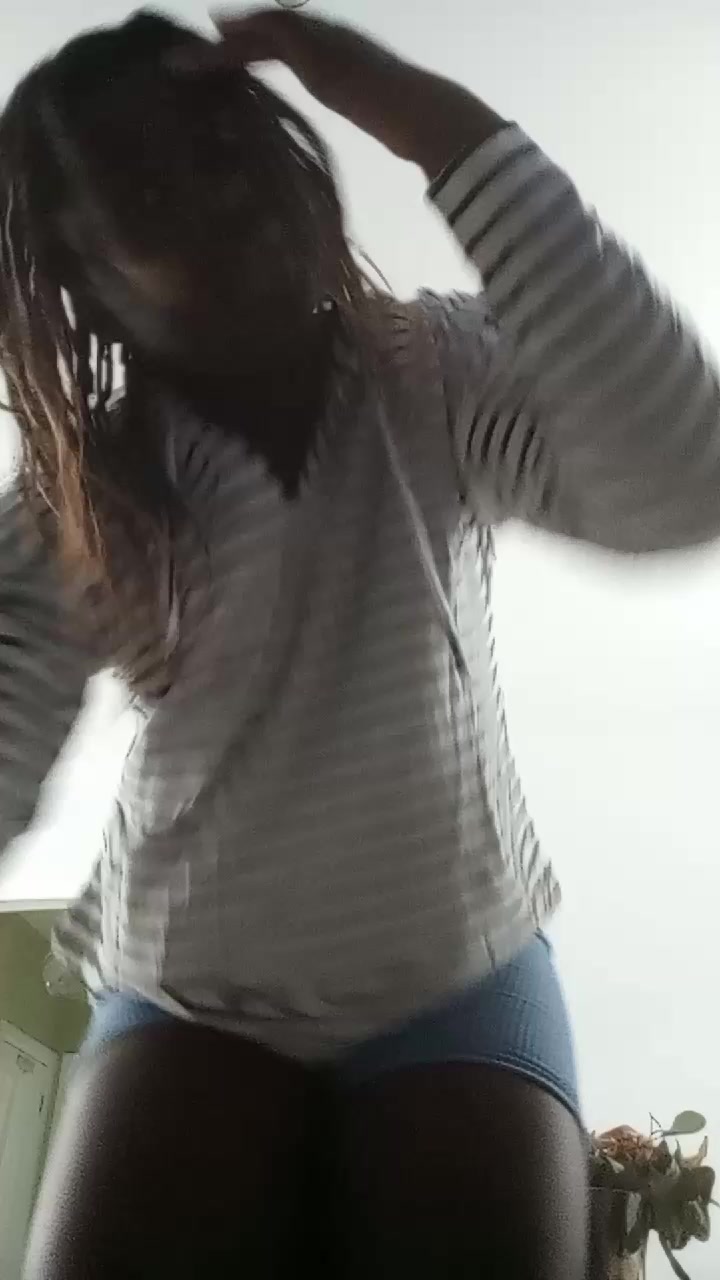 @Ella-Grrrrrrrrrr wedgie