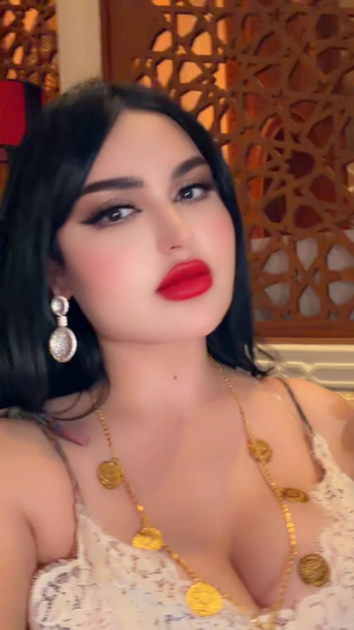 @Ahlam_Hajji