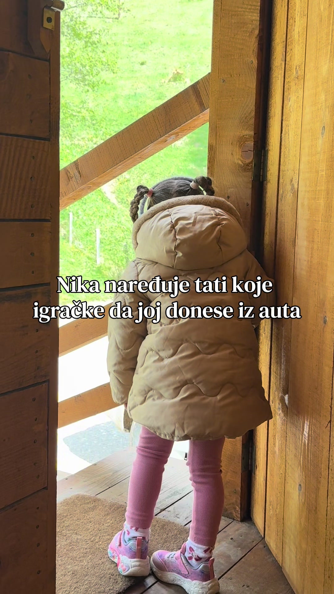 @nikinamama