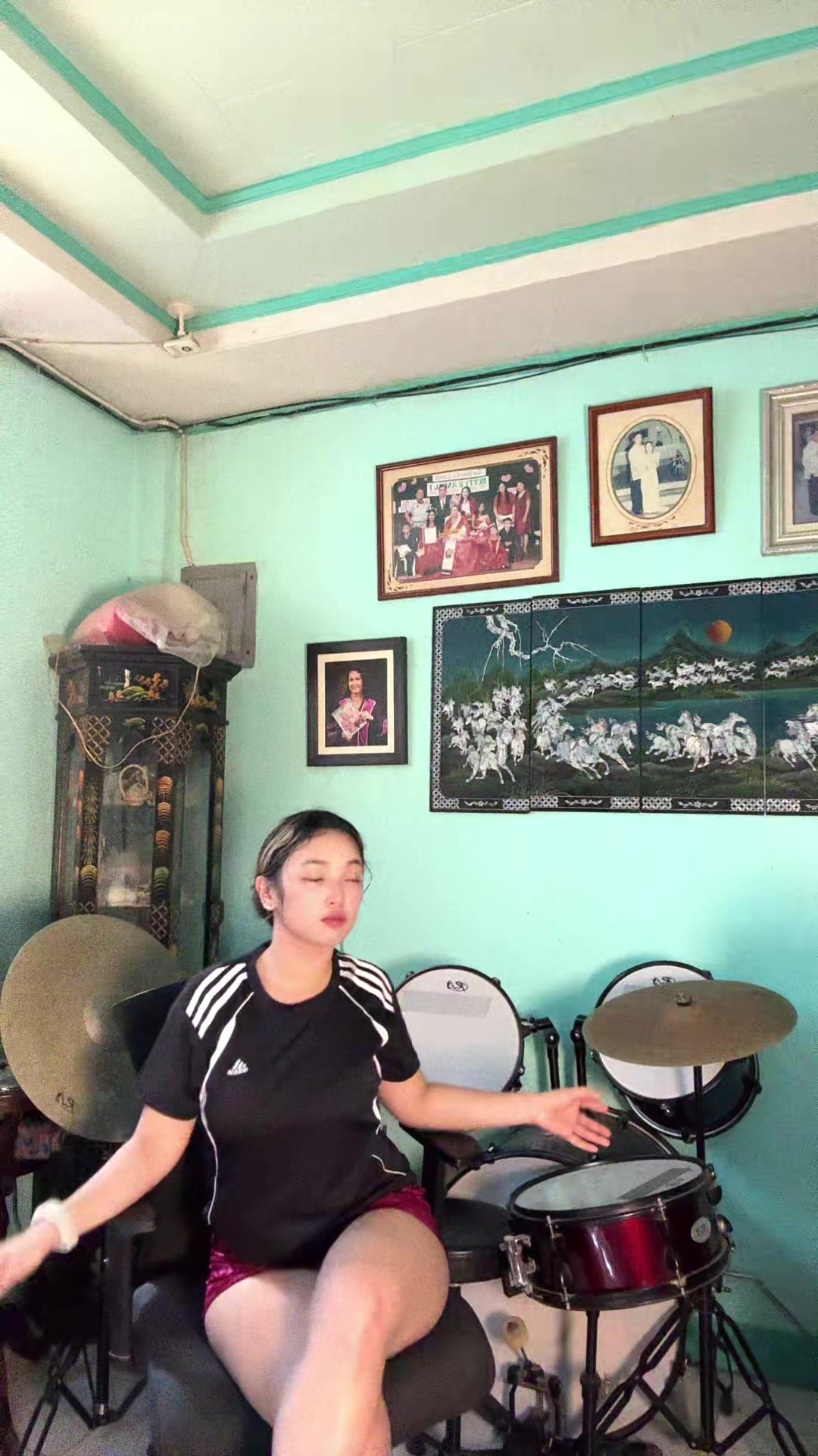 @phoebeemaeandal on IG