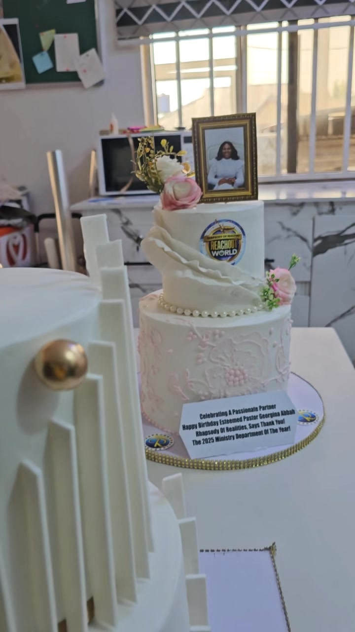 @ABUJA CAKES & PASTRIES HOUSE