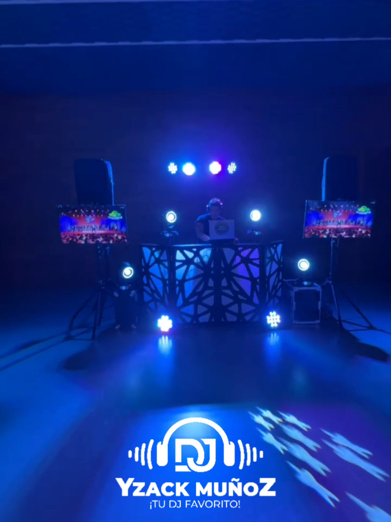 @Dj Yzack Muñoz