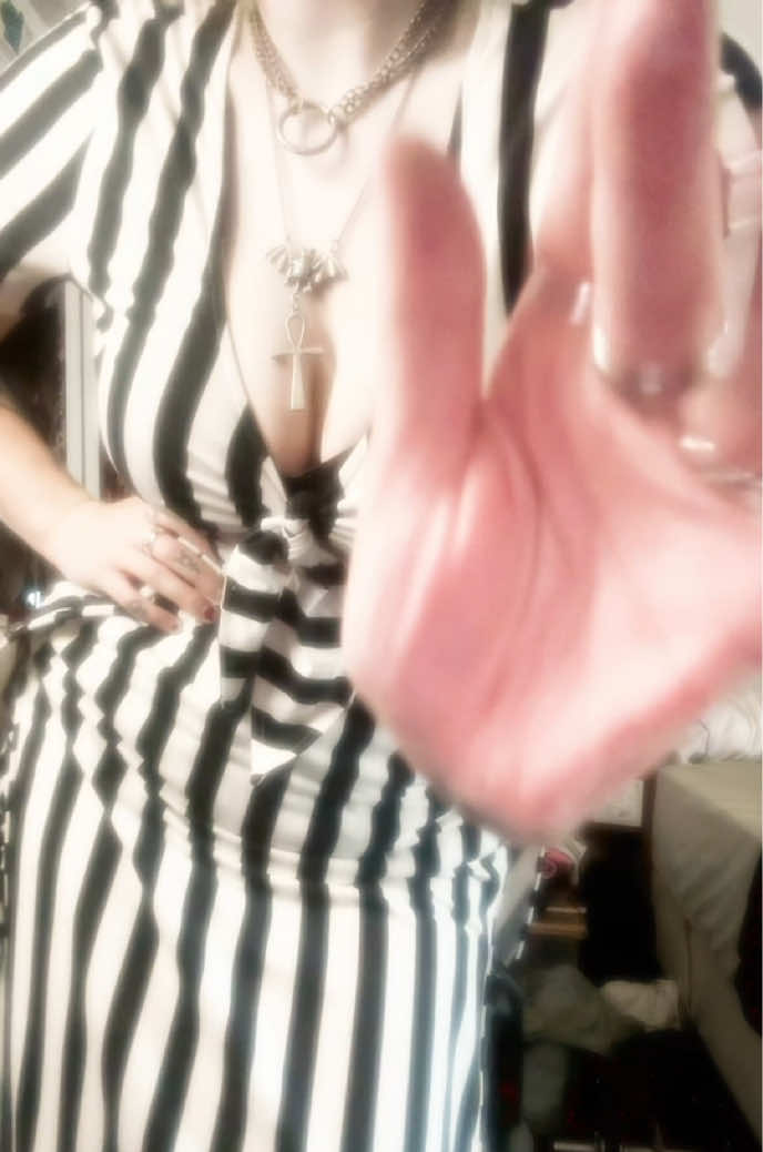 @dollygoth666
