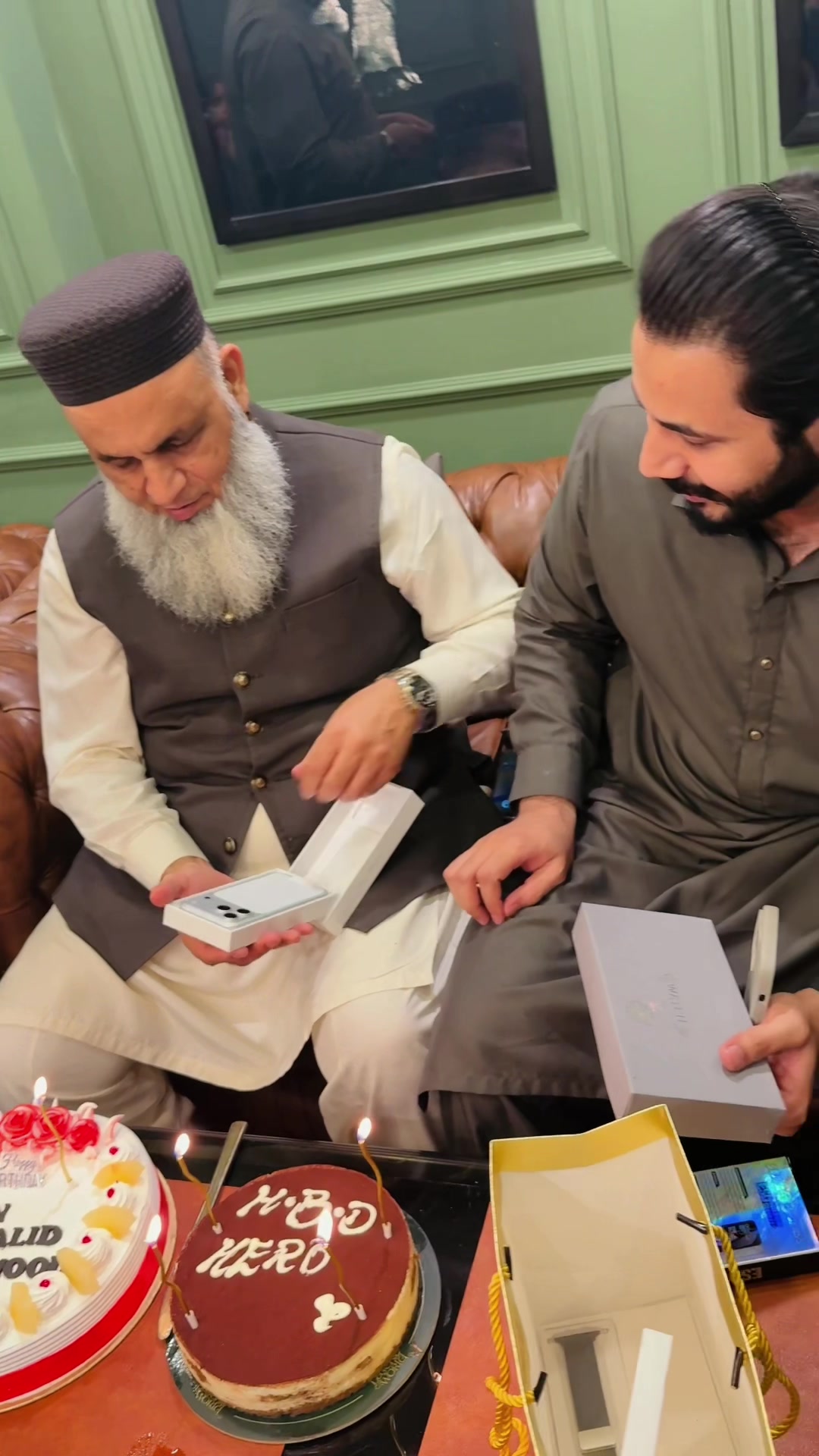@Mian Khizar Hayat 🦅