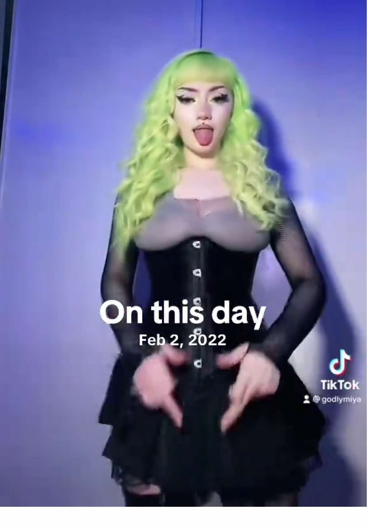 @Twitch.tv/godlymiya