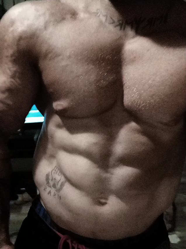 @Flesh_artist_1985