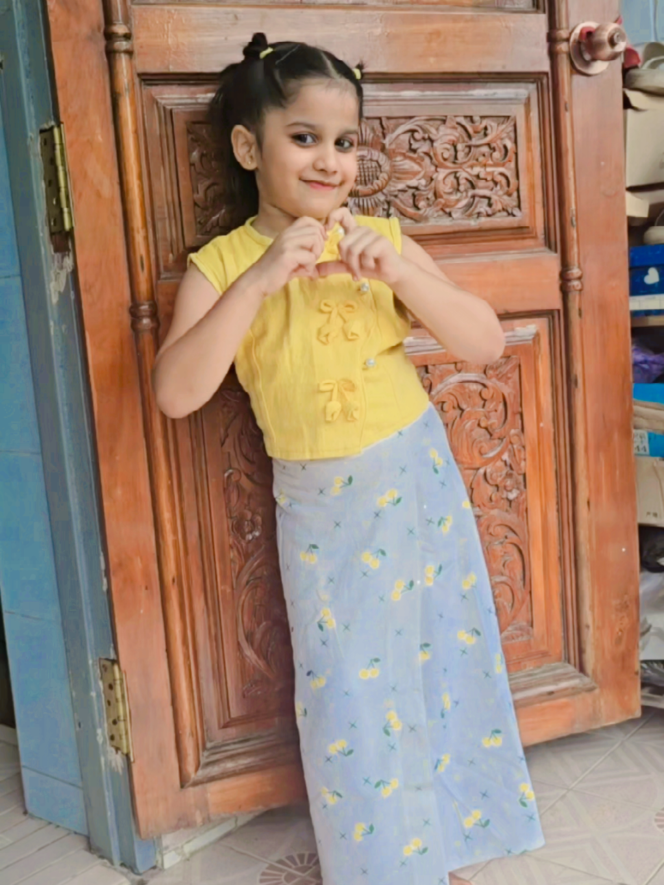 @Hninn Ei Shwe Sin
