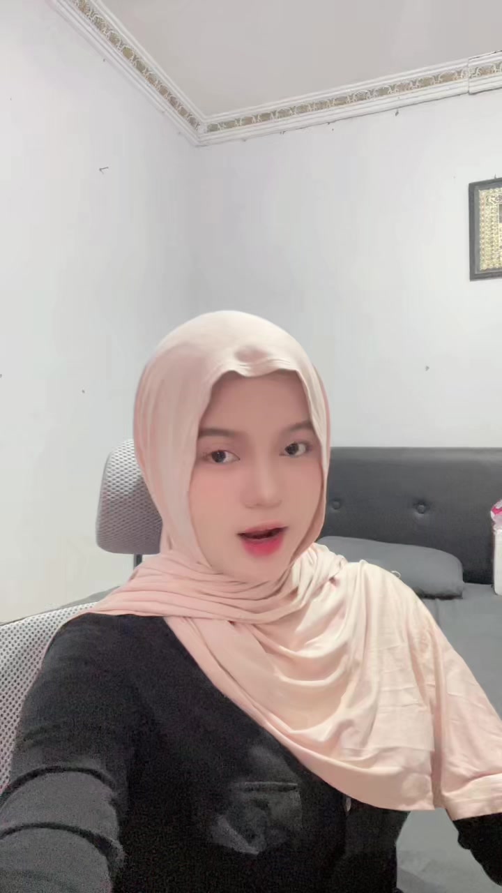 @L i l i e