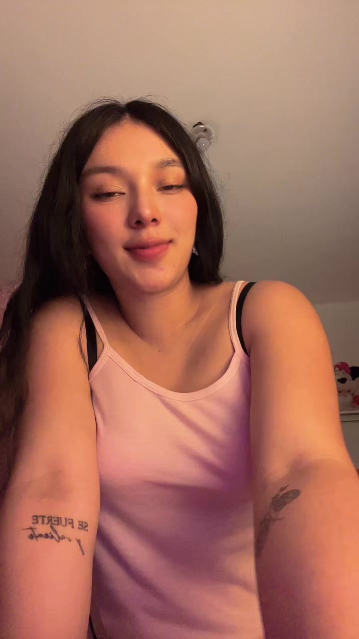 @Ximena C. 🤍