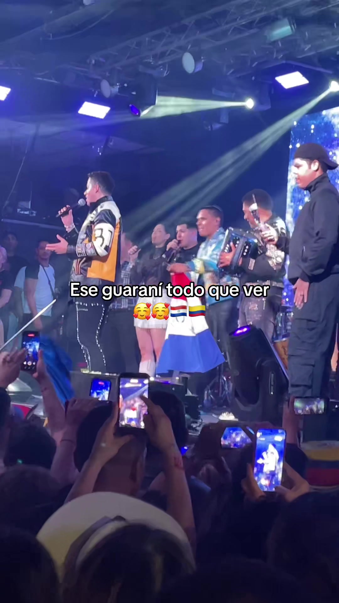 @Isa Bogado