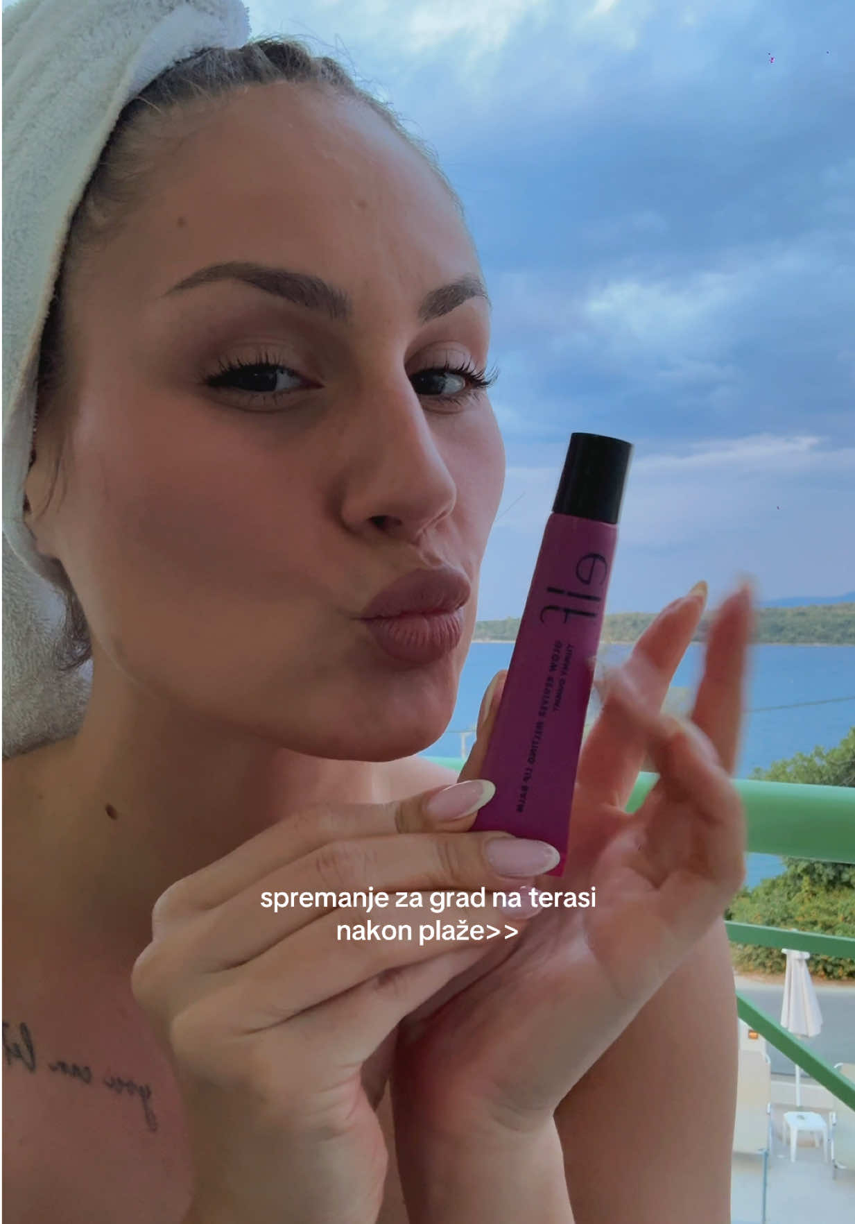 @Una | Makeup artist