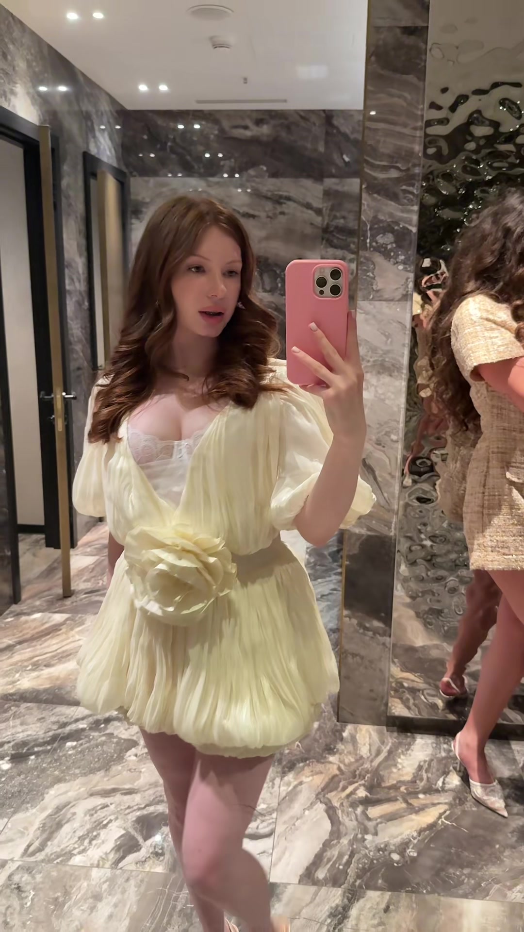 @Goldcherryy