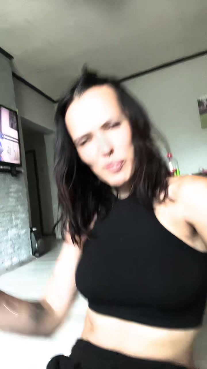 @𝙎𝙖𝙣𝙙𝙧𝙞𝙘𝙞 👧🏻