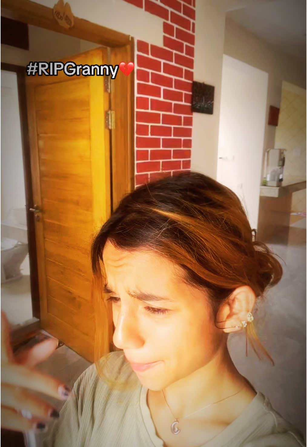 @afrah.