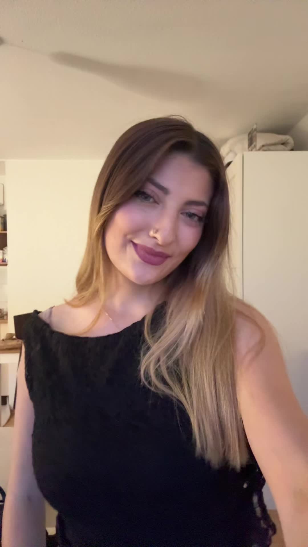 @peeloo47