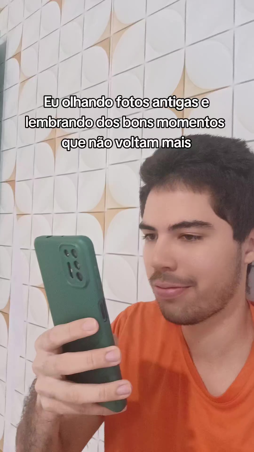 @um cara que faz humor