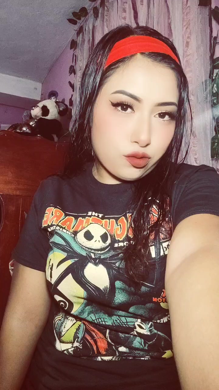 @𝓩𝓾𝓻𝔂 🍓✨