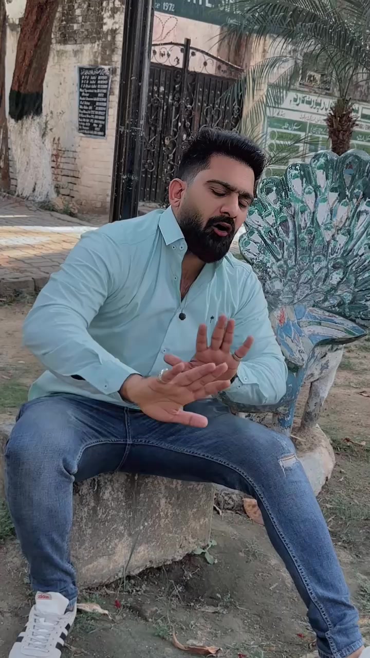 @Husnii_bawa1991