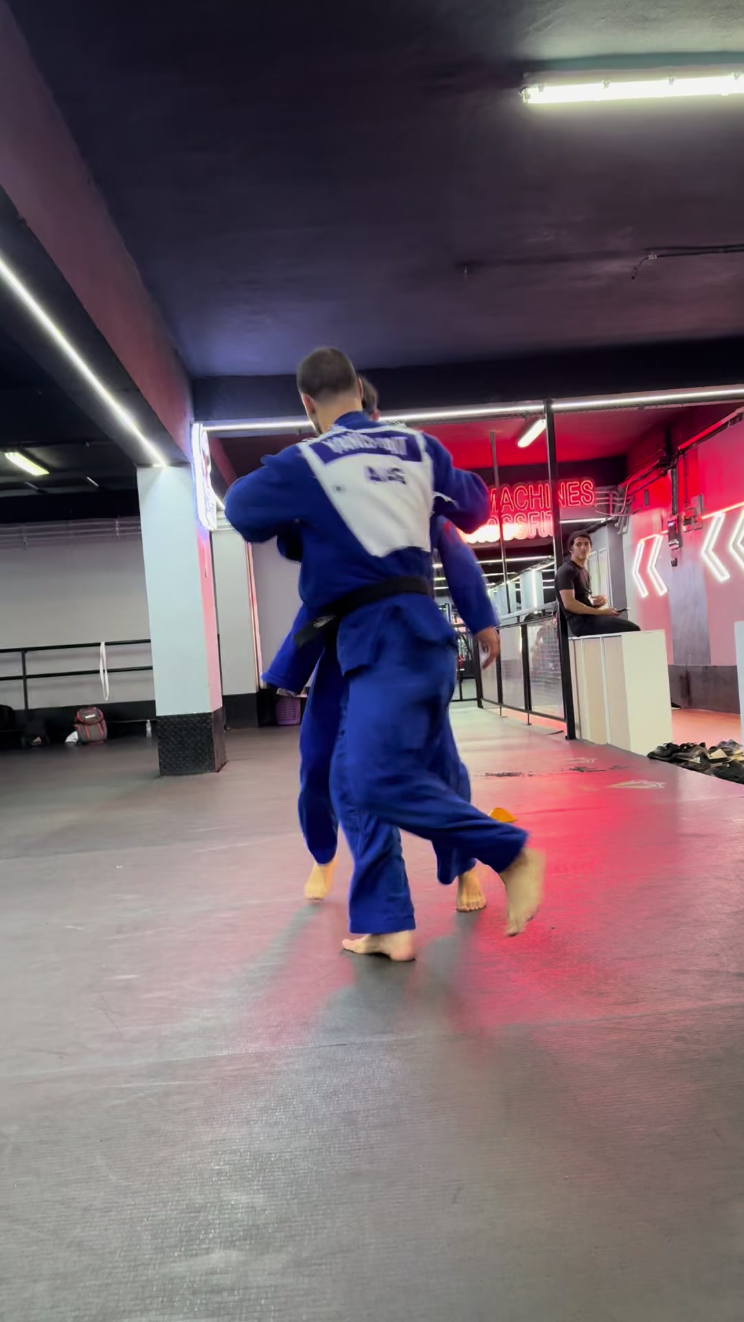 @Yanis Nait