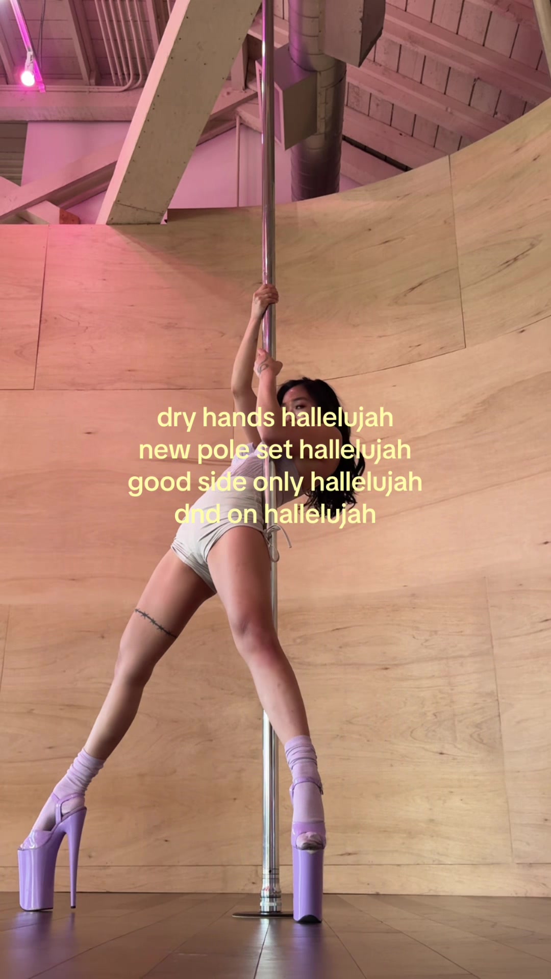 @angelaaerial | pole dancer