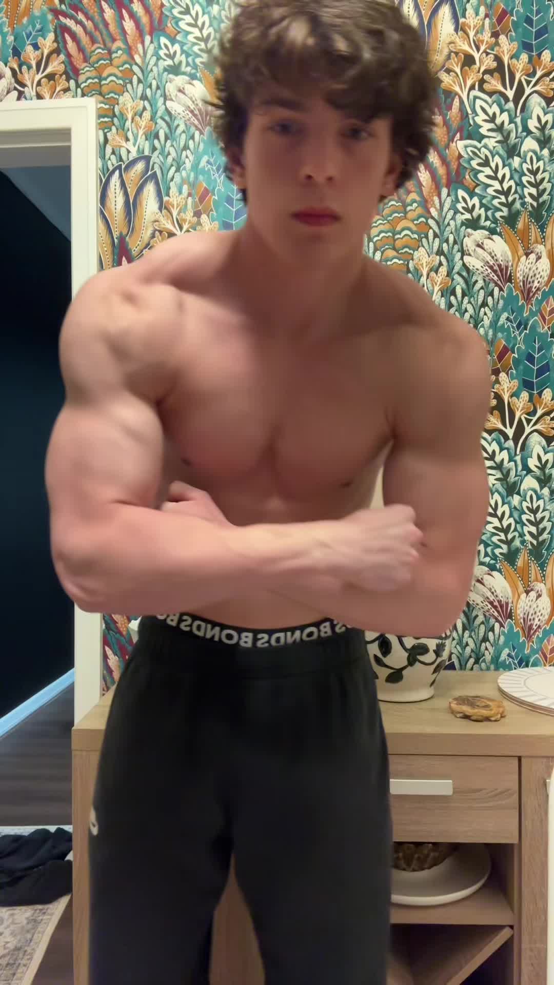 @NotOskar