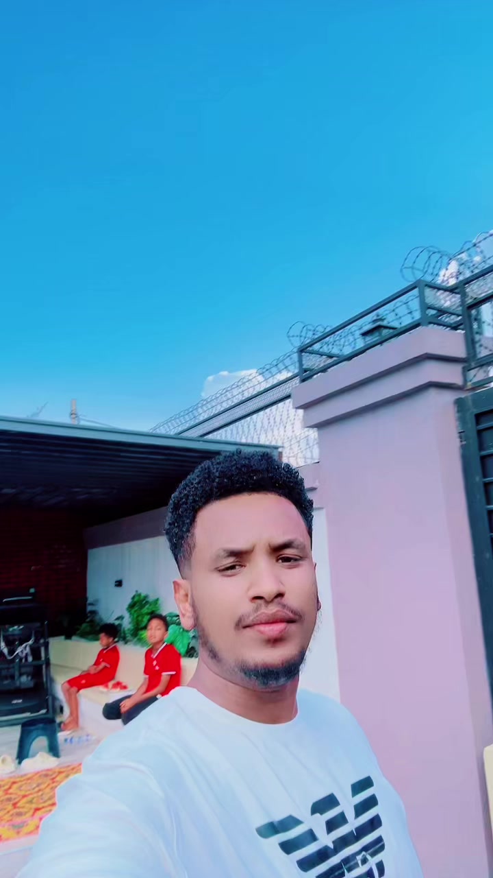 @𝐍𝐚𝐡𝐨𝐦_𝐀𝐠𝐚𝐦𝐞