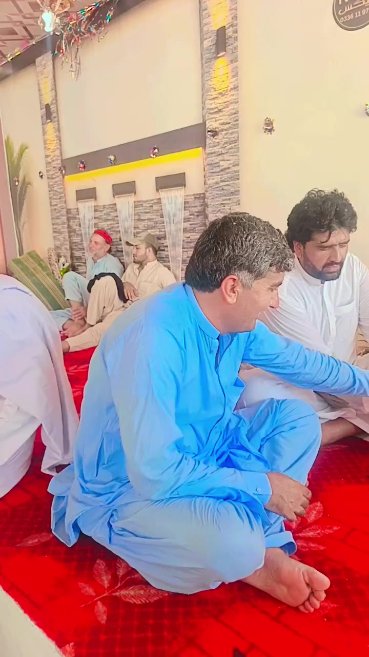 @🧡🤎💛Malak Namat Allah💙💜💚