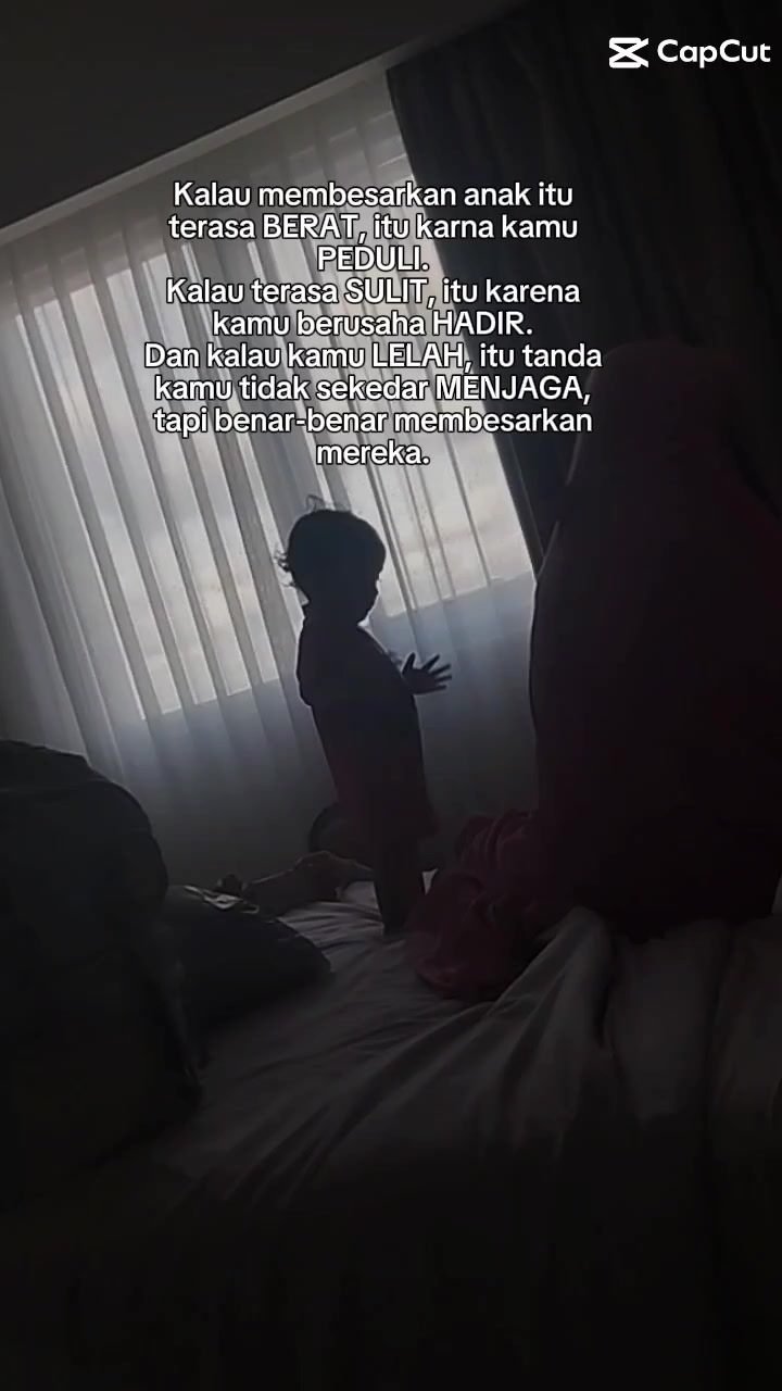 @momhie