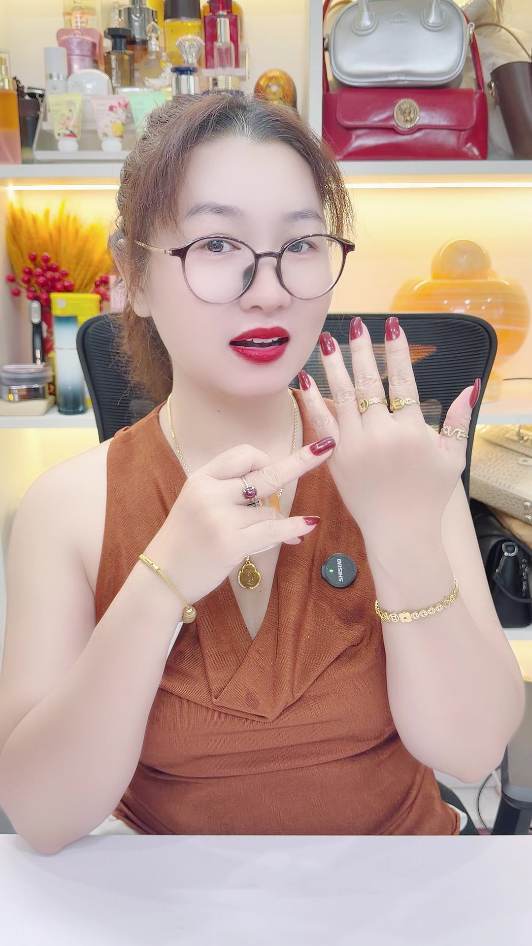 @Ổ Của Lộc1376