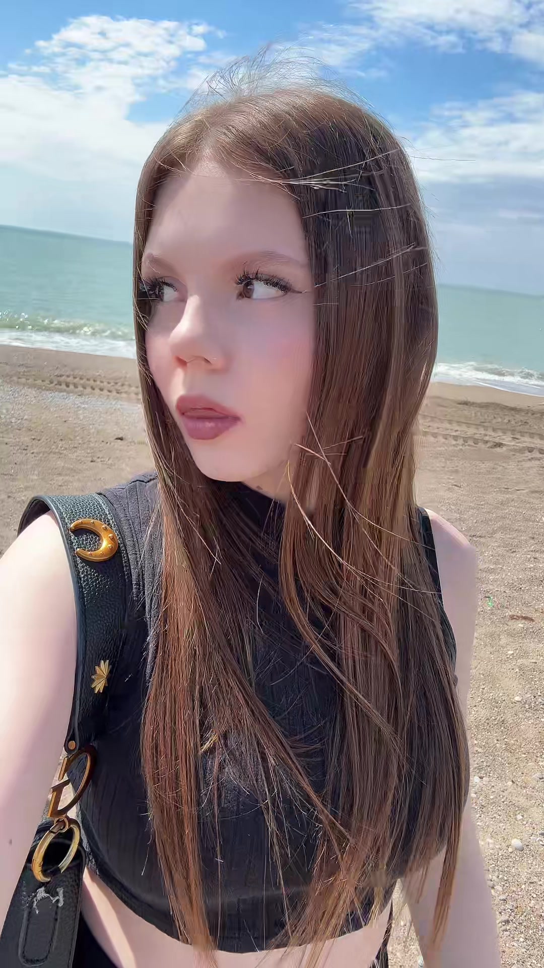 @glrvrnn