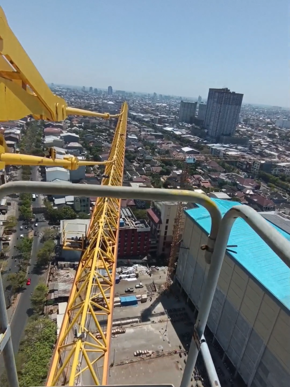 @Luvi towercrane 🏗👷🇮🇩