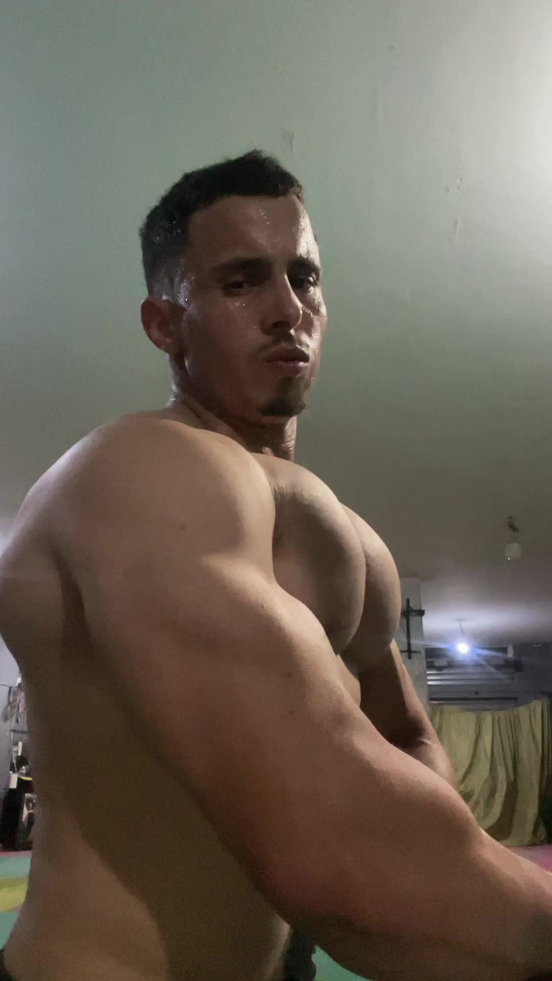 @العياشي 🦍