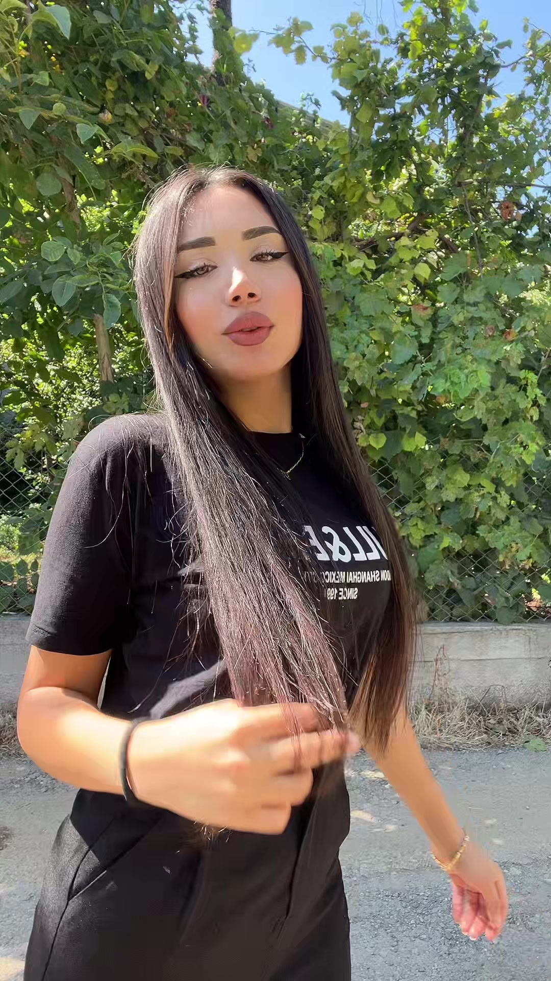 @Aleyna Sert