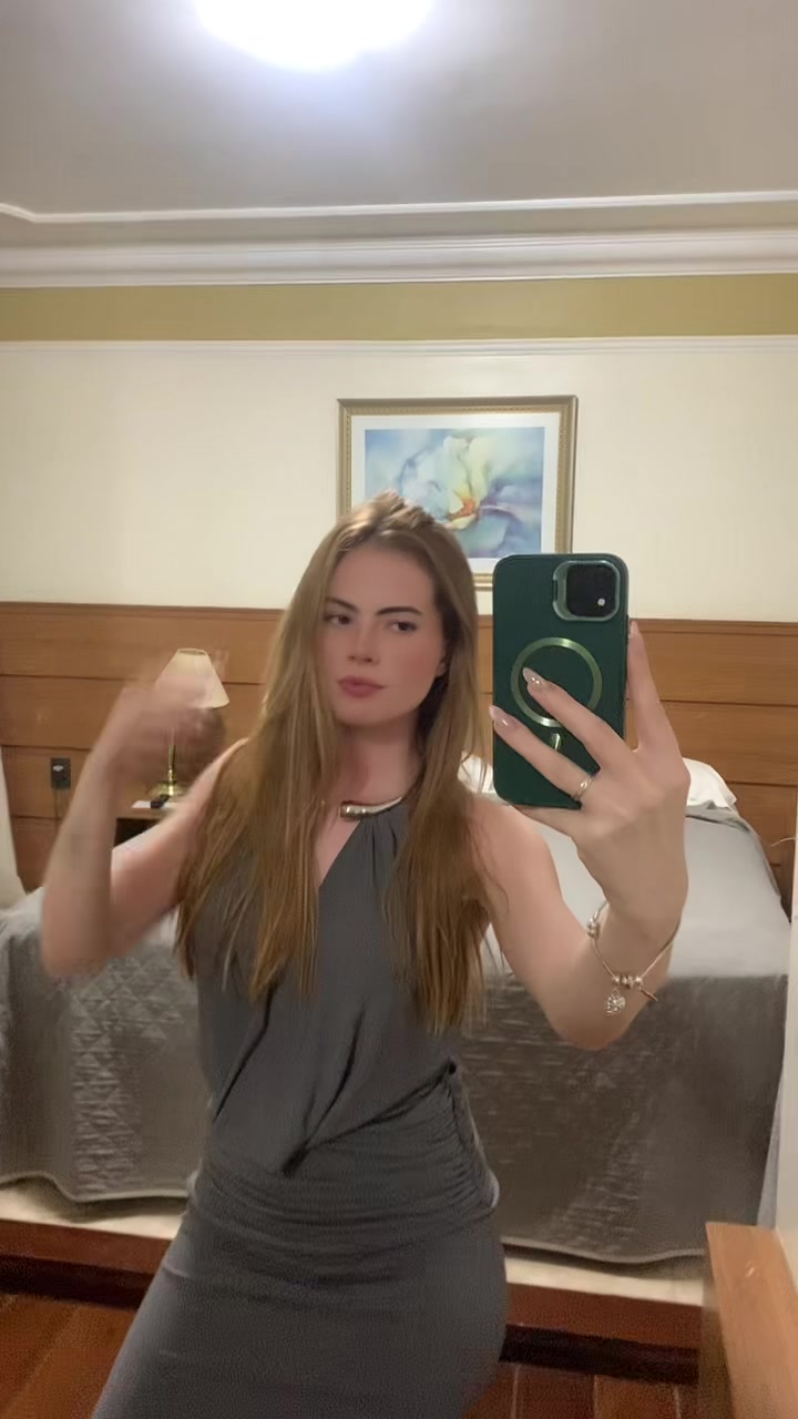 @Vitória Adib