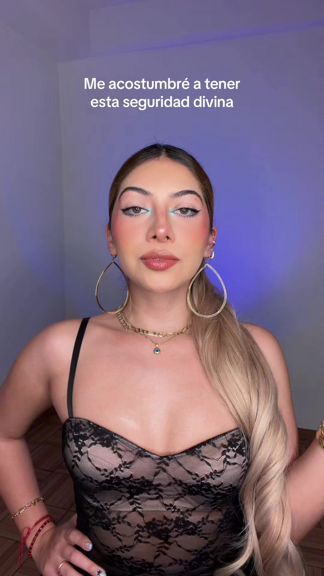 @R E Y N A A