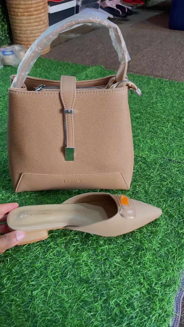 @Shoes|Bags|skoolitem in Bauchi