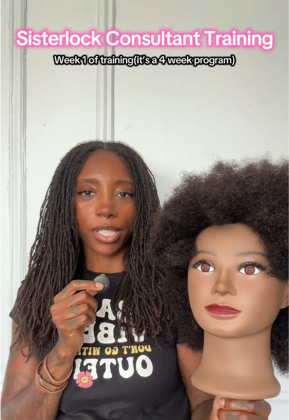 @Monique | World Traveler