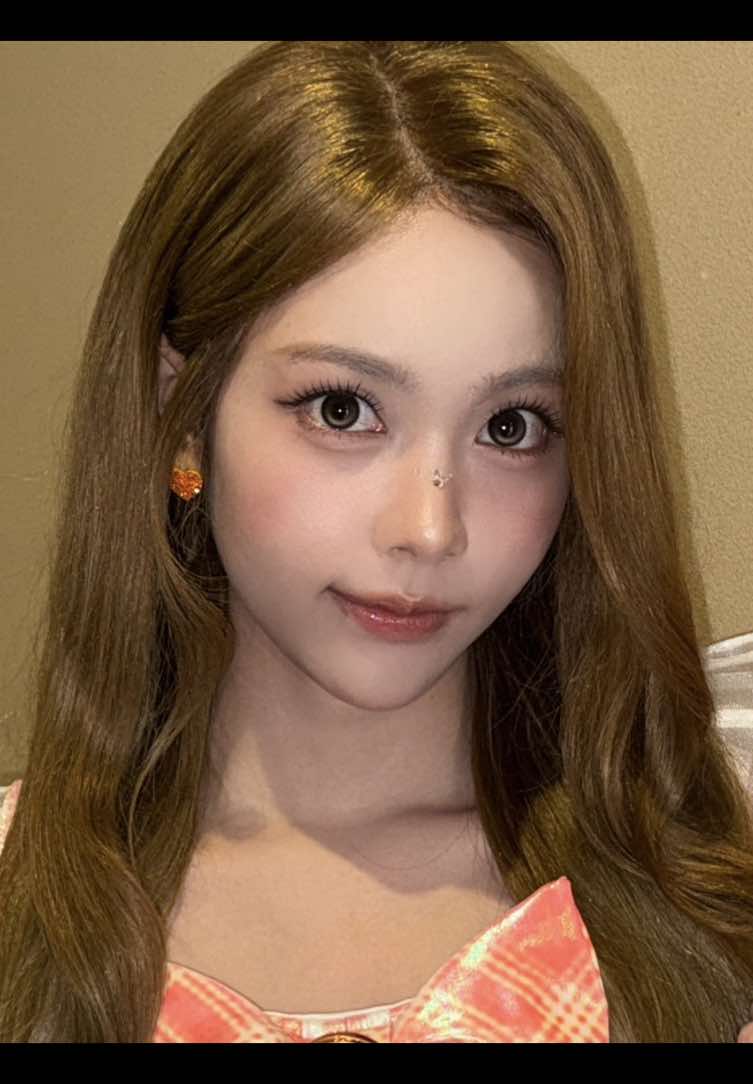 @⃟