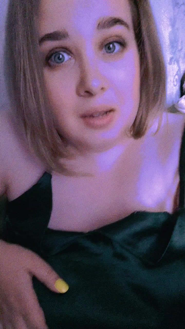 @Дашунька🥰
