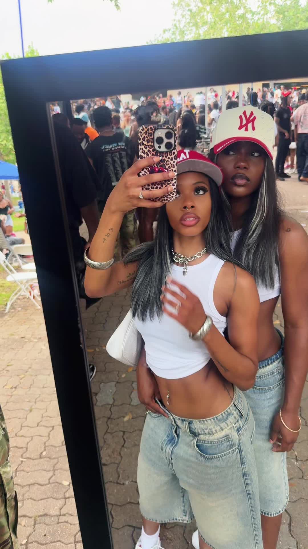 @Aniyaaa🎀