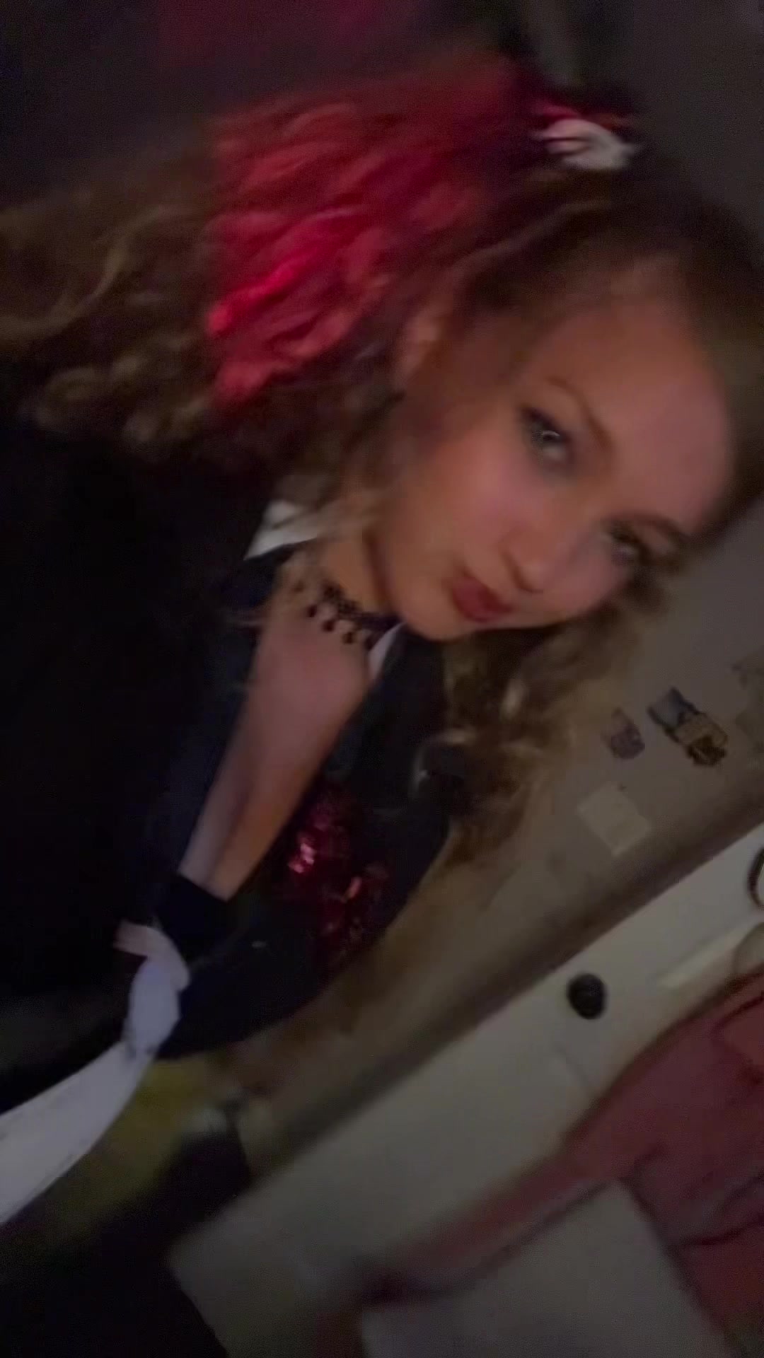 @emmi ☾𖤓