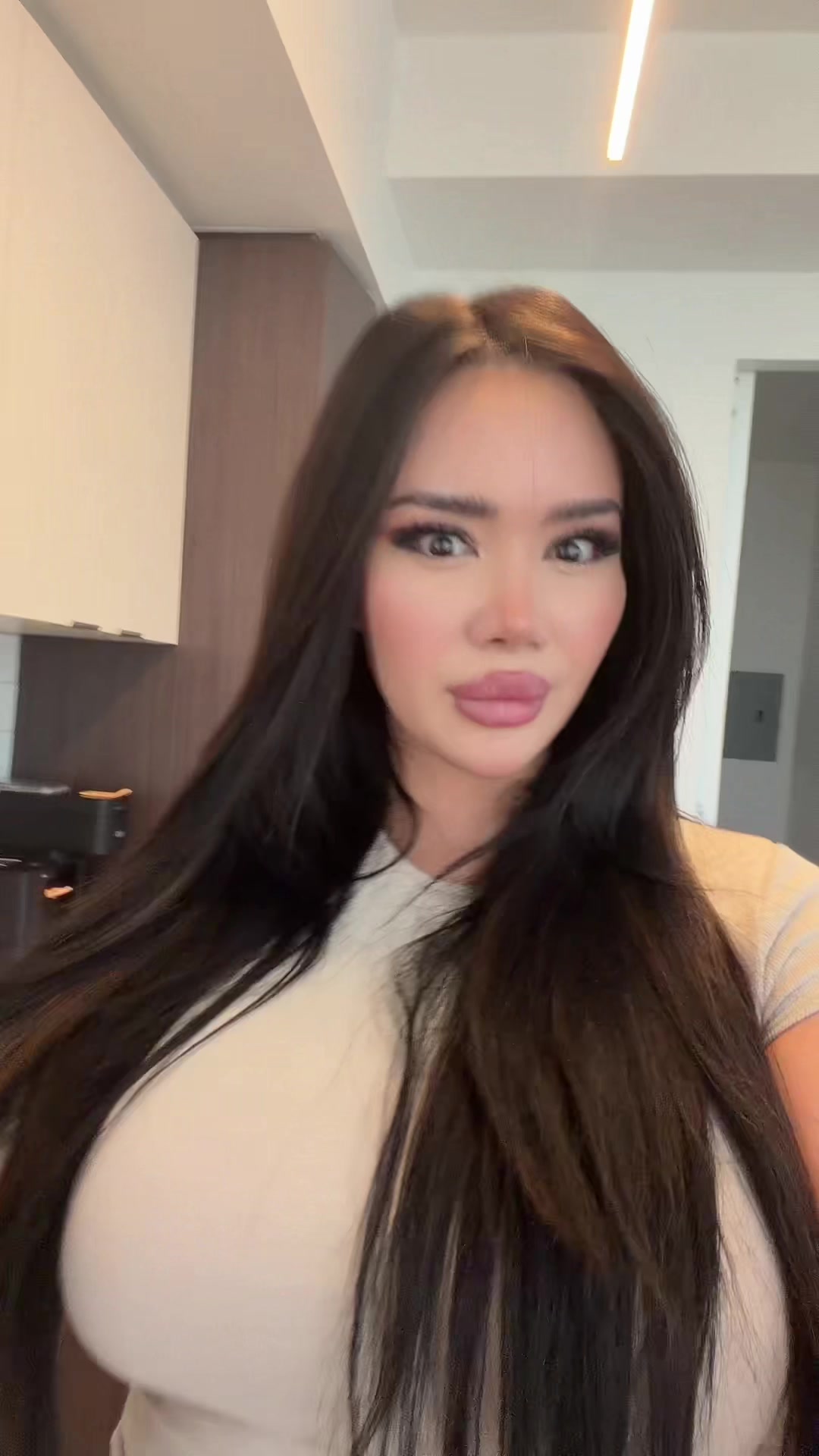 @🖤