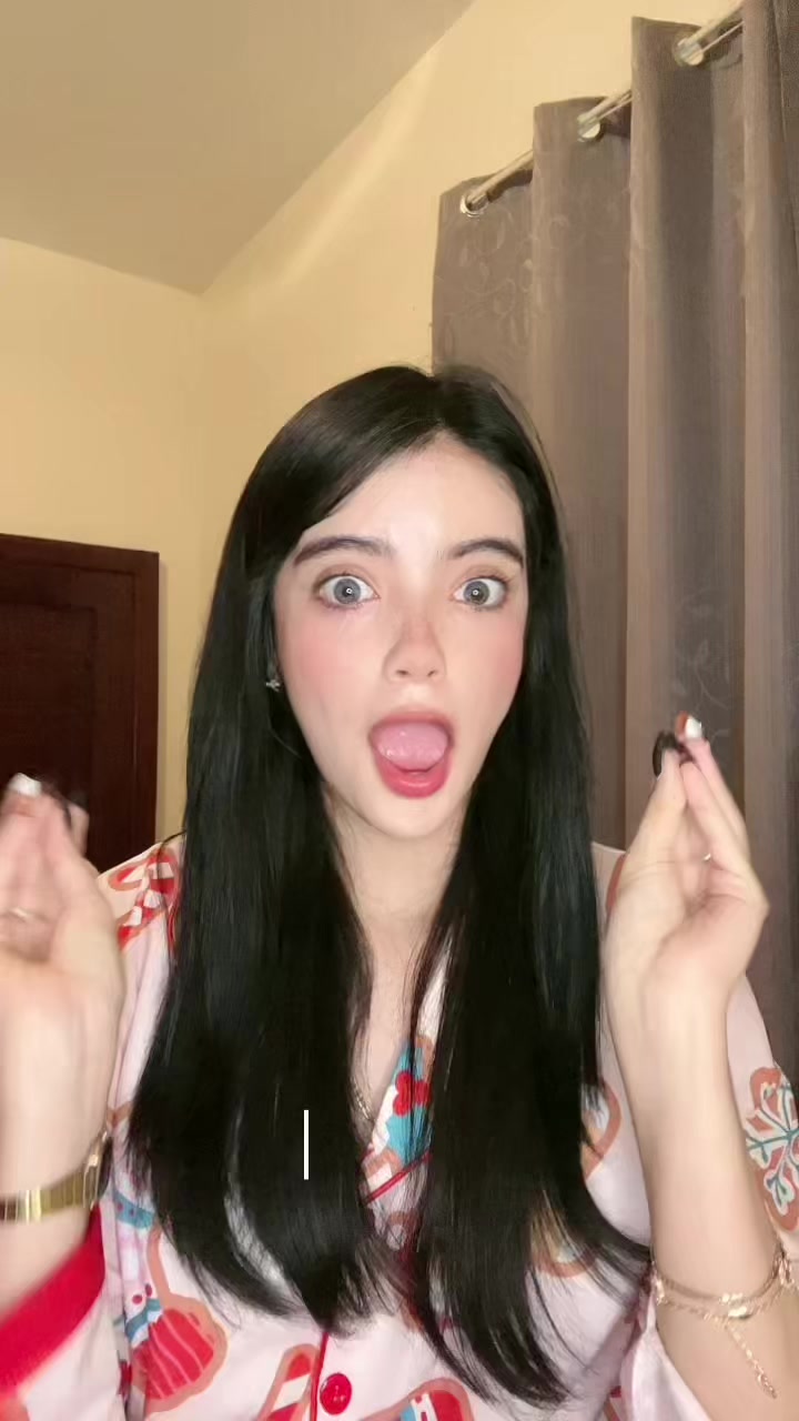 @Lizbeth Sofía 🦢