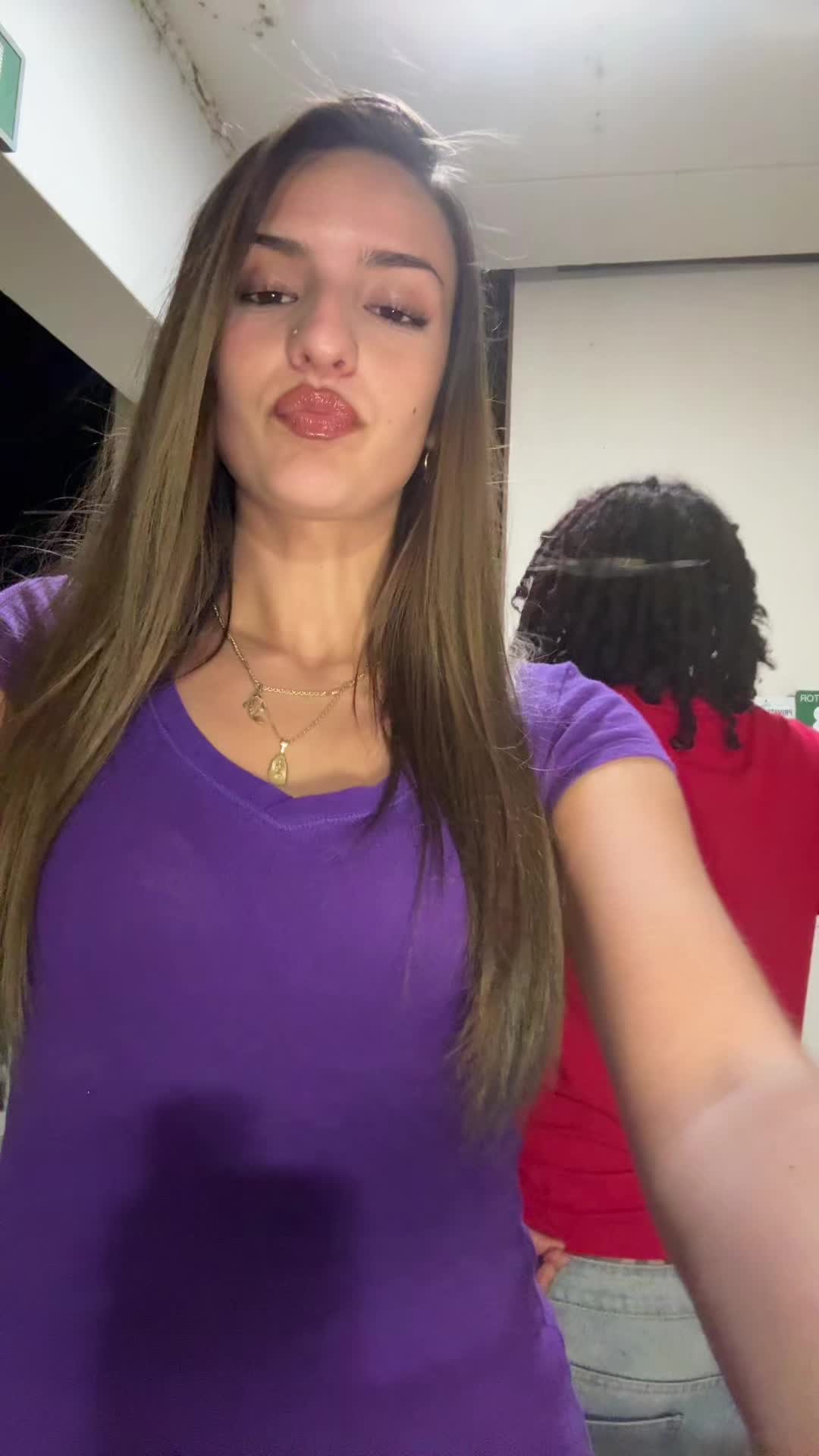 @𖣂