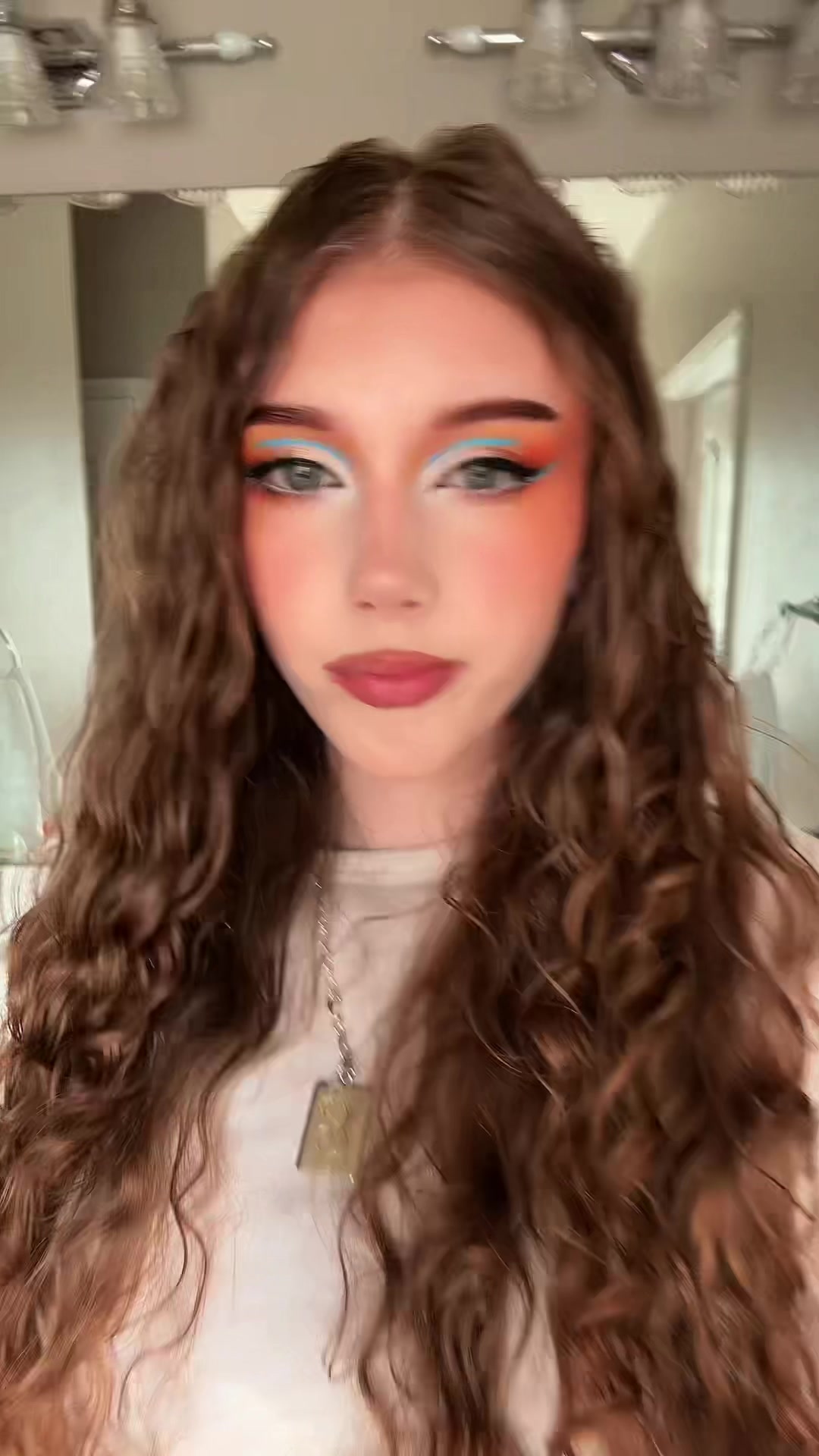 @elissa