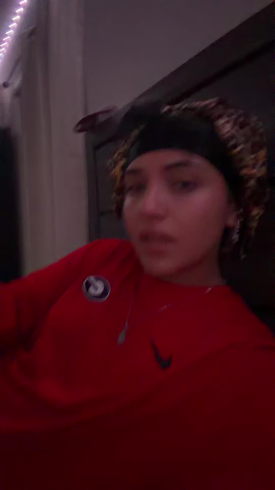 @shy