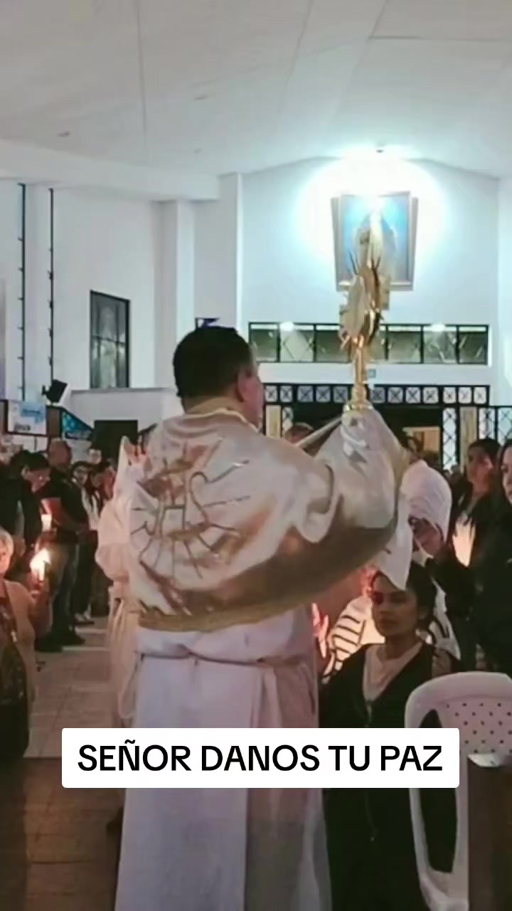 @Padre Hector Mario Salazar